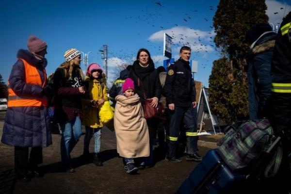 Refugees Ukraine fleeing war